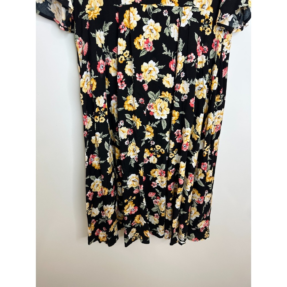 Torrid Floral Faux Wrap Challis Dress Flutter Sleeve Plus Size 1 1X Black Yellow - Picture 10 of 14